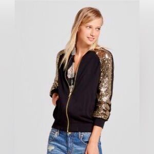 Xhiliration gold sequin zip bomber sweatshirt / black/ front pockets/ NWOT  🖤💛